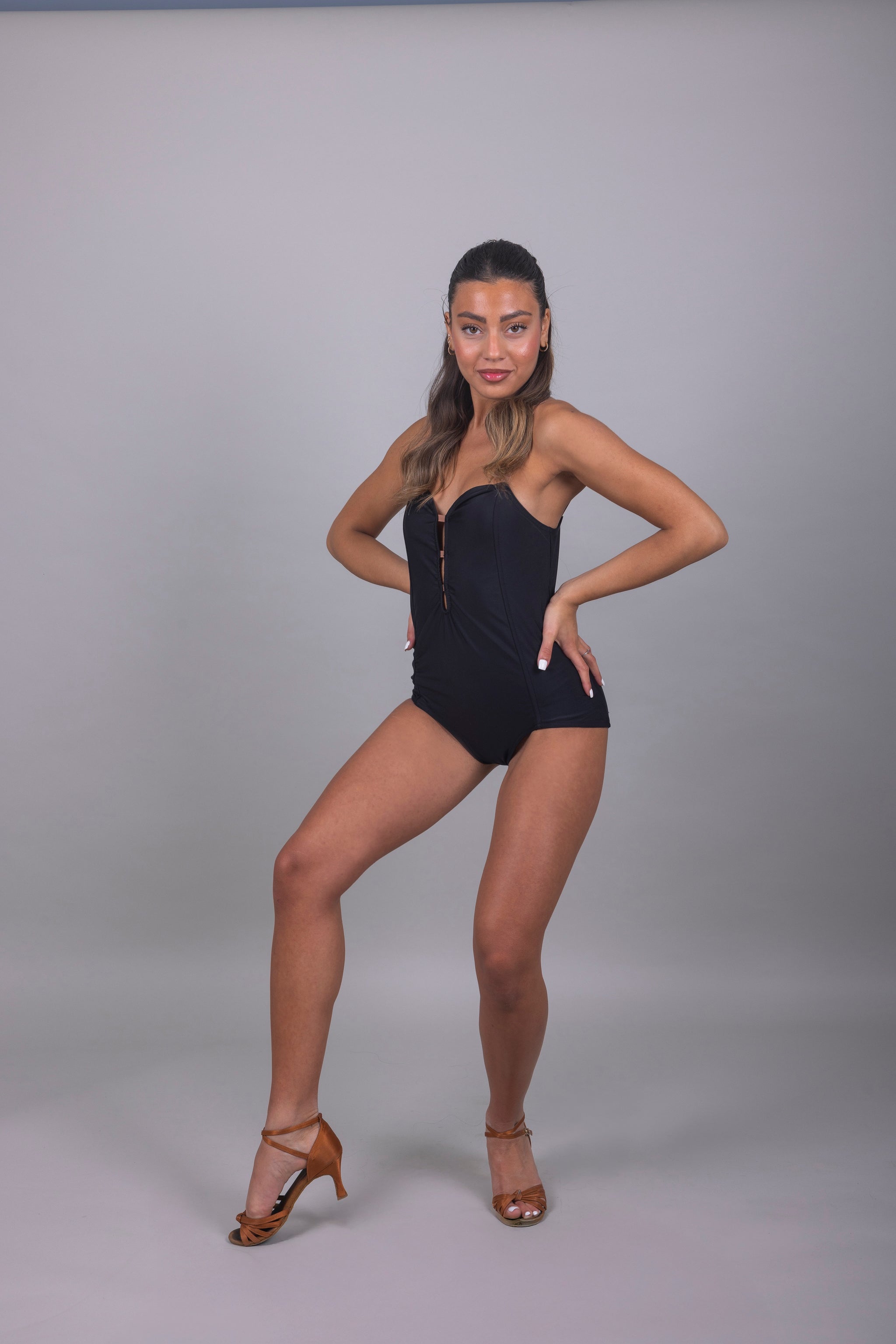 English – Body Latino americano Elegante con Scollo