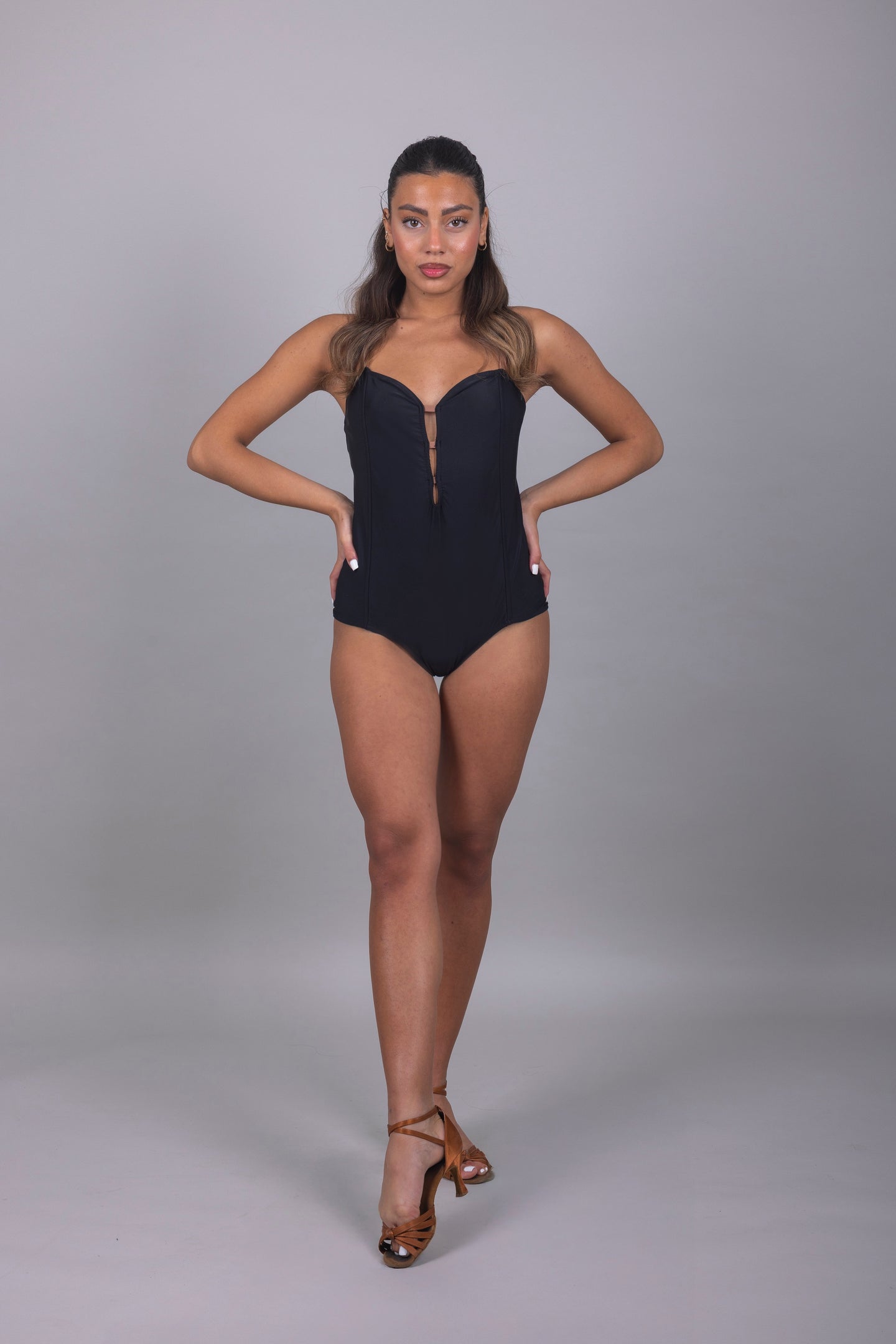 English – Body Latino americano Elegante con Scollo