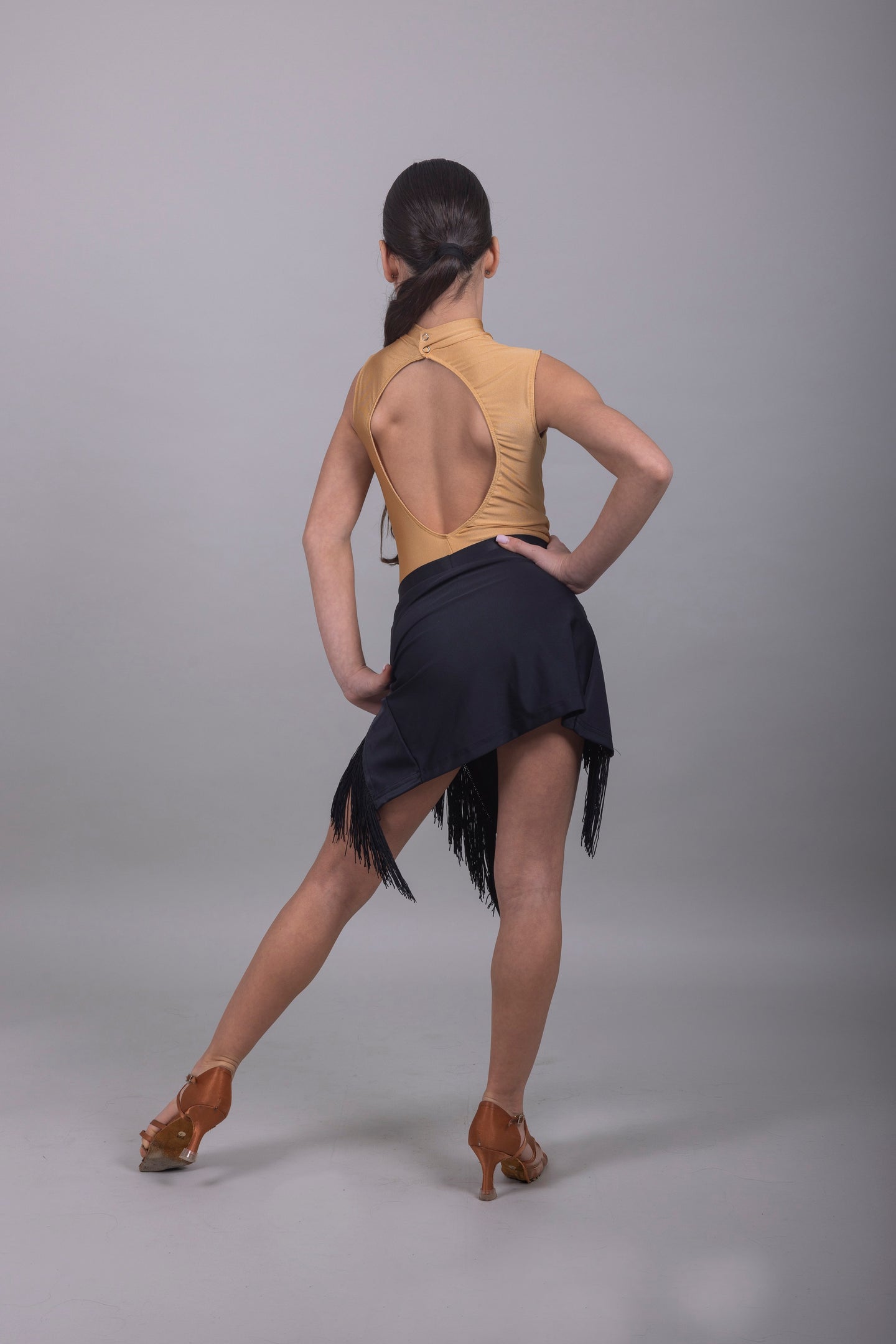 Gonna Latino americano con Frange e Coulotte Interna