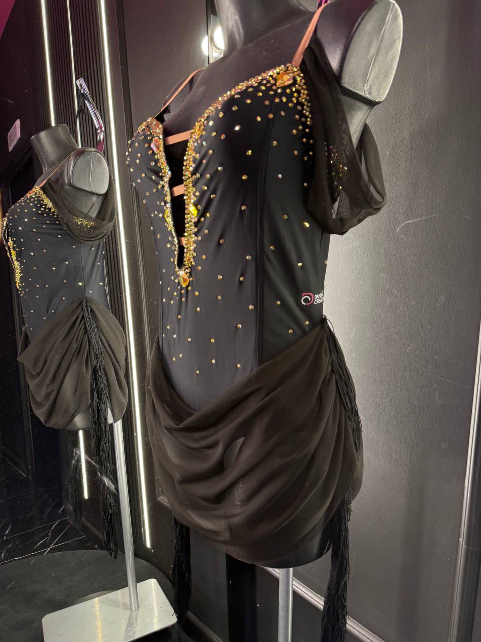 B2B - Abito Latino Donna con Strass Oro o Crystal AB – Eleganza e Movimento